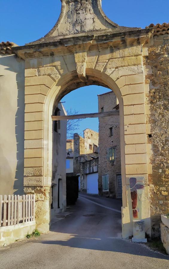 Appartamento Les Jarres Bleues Grillon Esterno foto